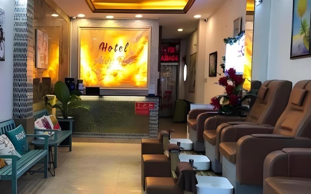 The Noble Swan Wood Park Hotel Cidade de Ho Chi Minh Exterior foto