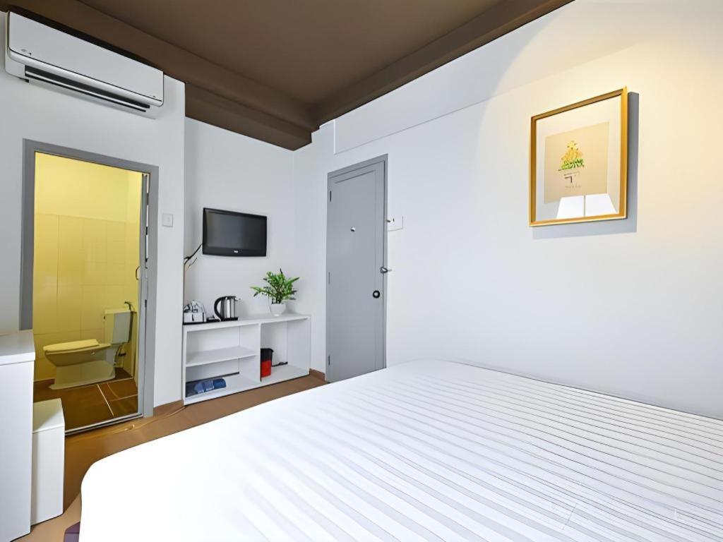 The Noble Swan Wood Park Hotel Cidade de Ho Chi Minh Exterior foto